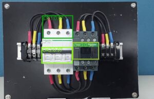 AR + AIによる電気配線検査 3 META-aivi inspection detects wiring errors and verifies SOP compliance using AR overlays.